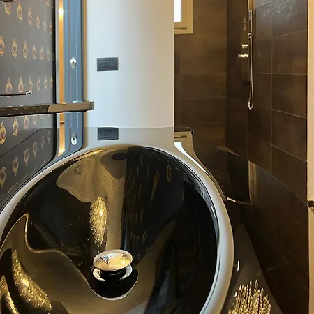 Altana House Tortellinosuite דירה מודנה